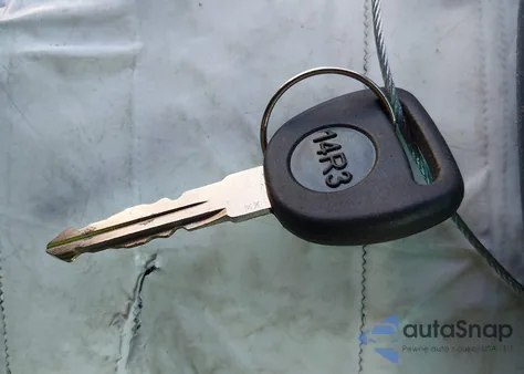 2001 Chevrolet Monte Carlo Ls z USA, uszkodzony, nr VIN 2G1WW12E219244353